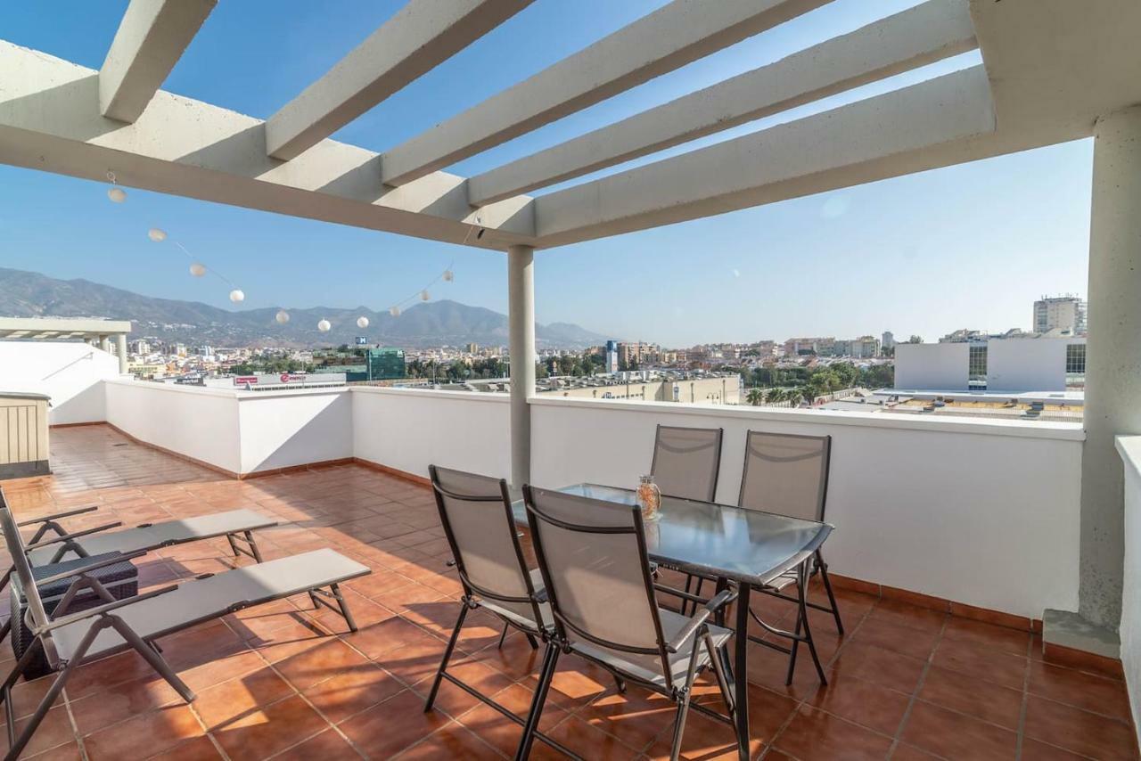 Apartamento Recently Decorated 2Bdr Penthouse In Fuengirola Exterior foto